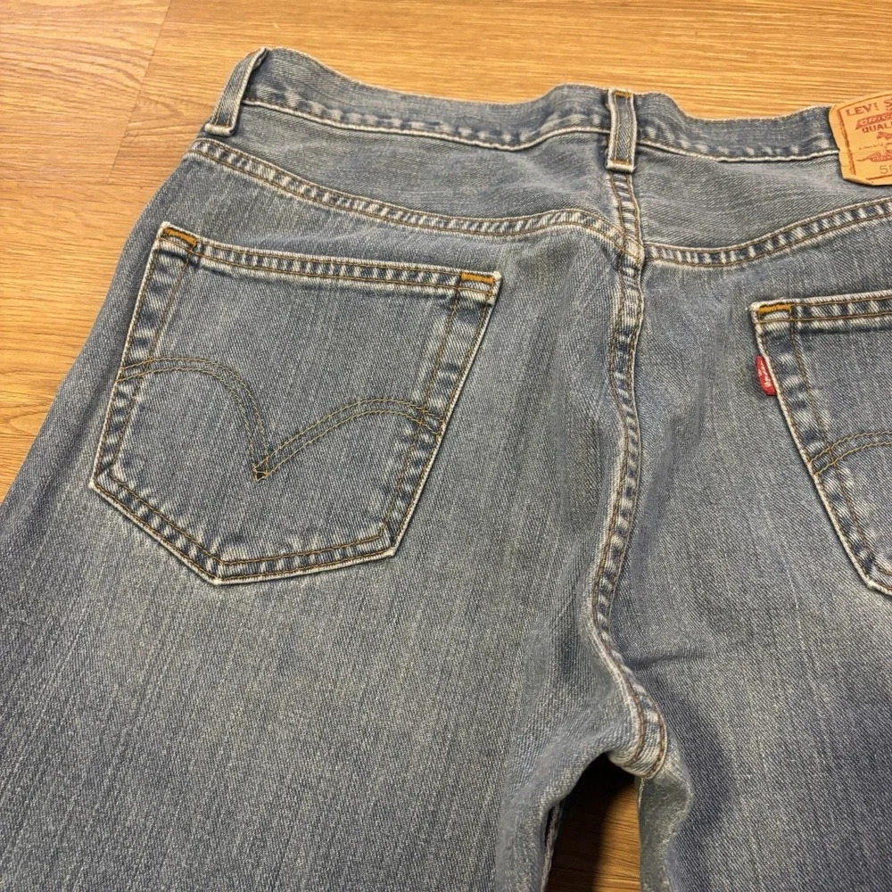 Levis preowned good